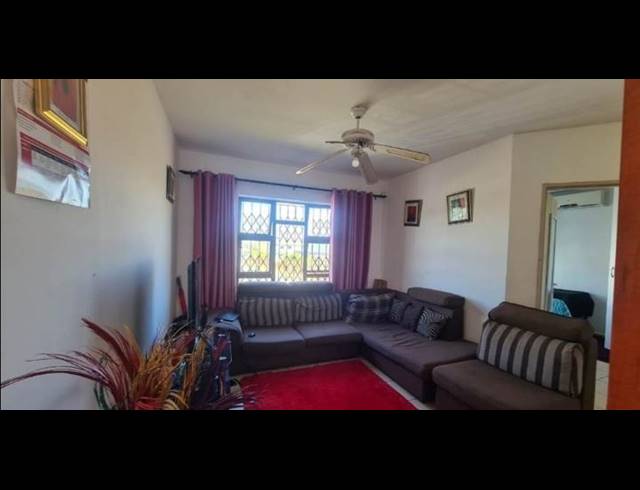 2 BEDROOM APARTMENT FOR SALE IN BRACKENHAM